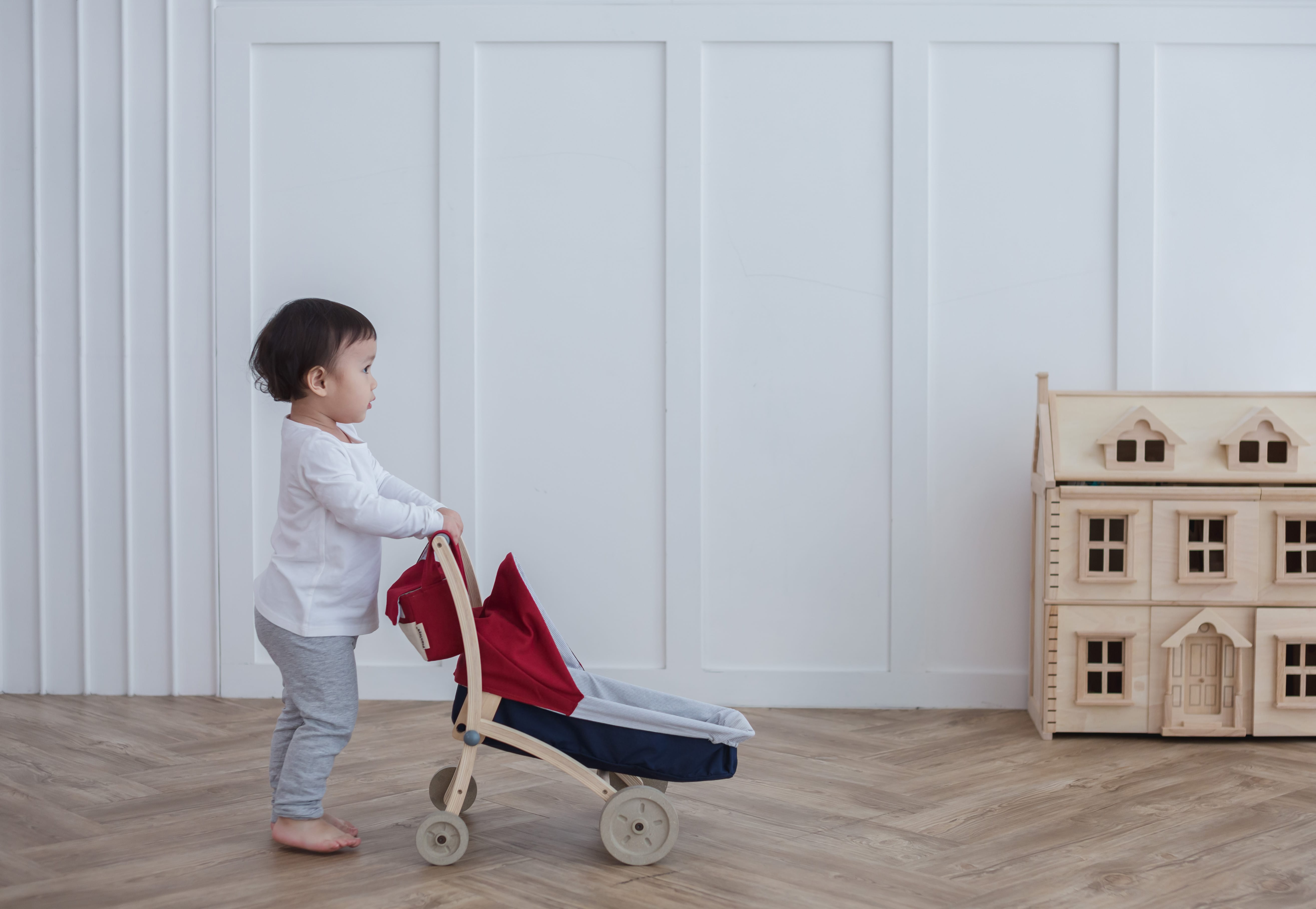 plan toys feeding set