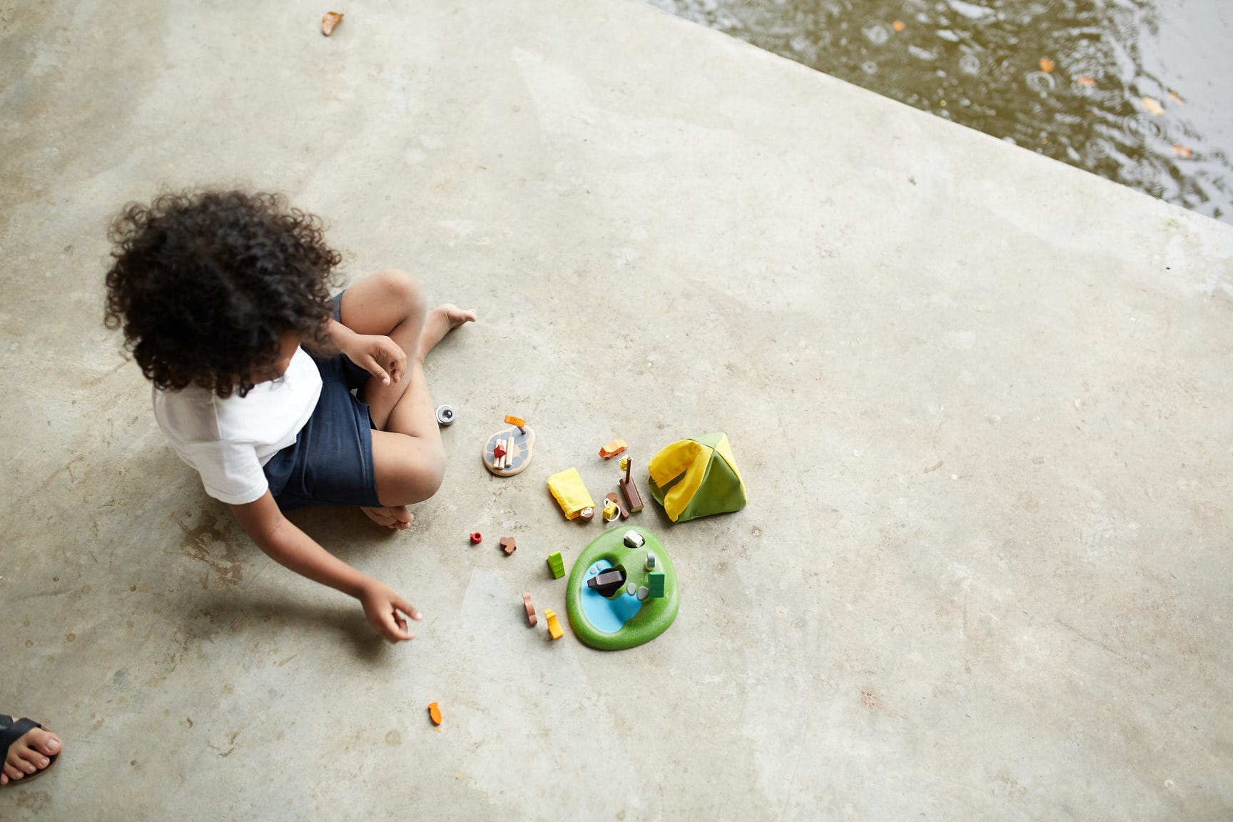 plan toys camping