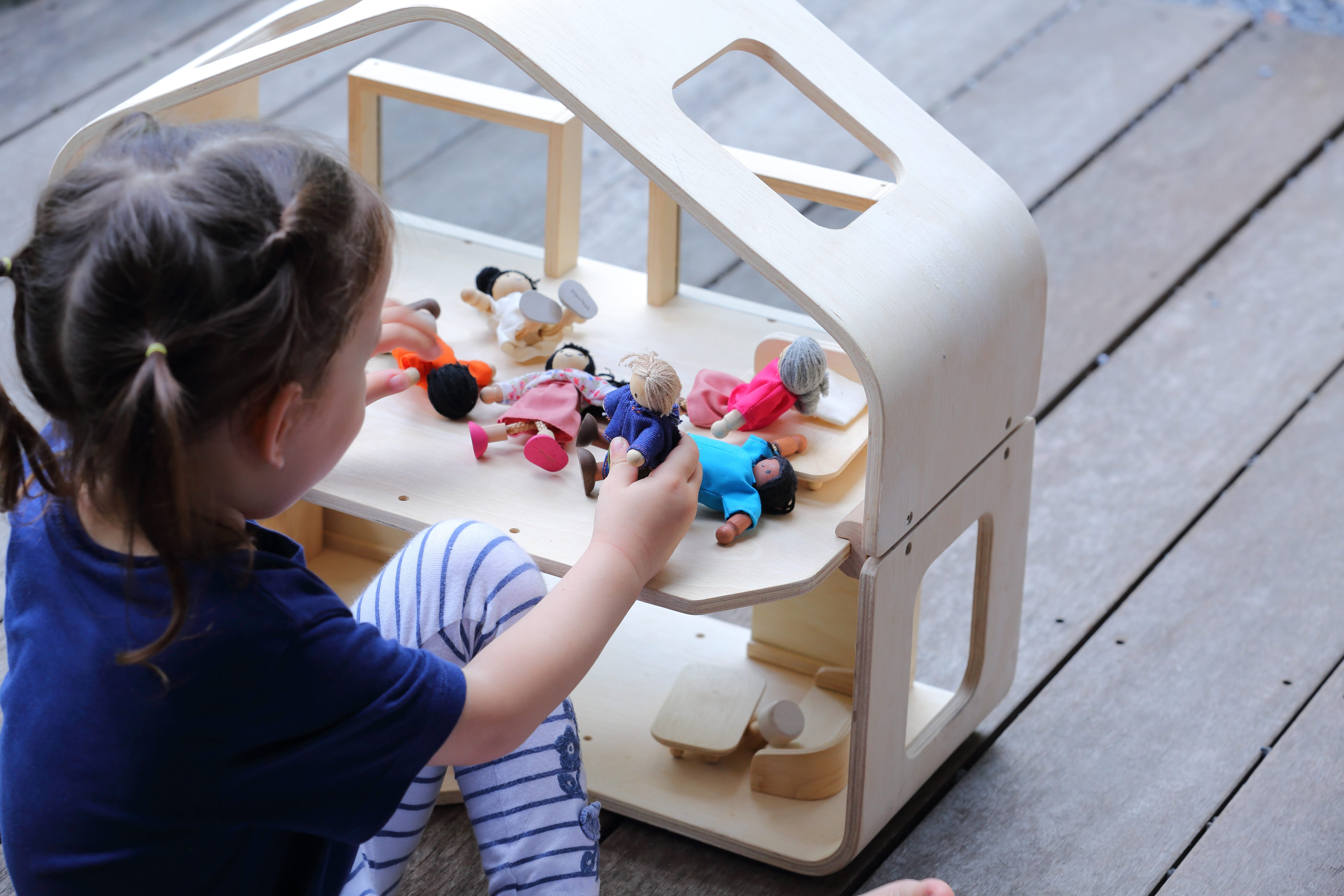 plan toys modern dollhouse